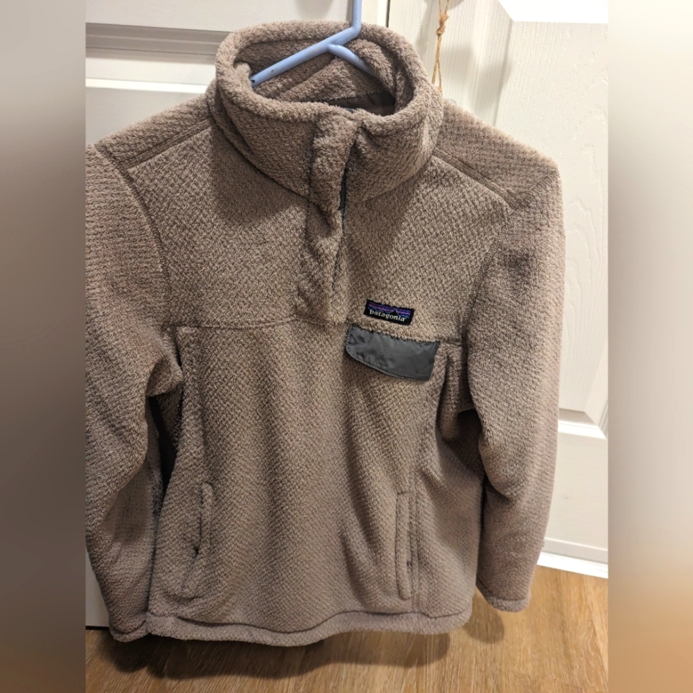 Patagonia fleece pullover